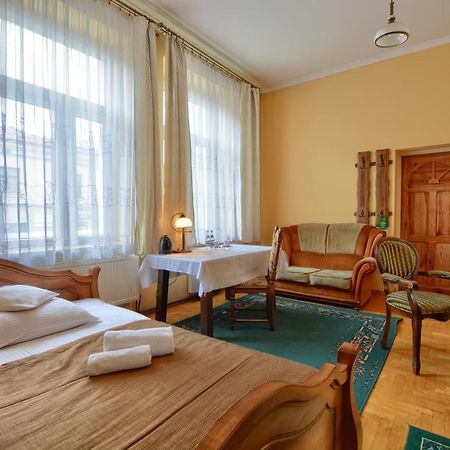 Hotel Jagiellonski Sanok Exterior photo